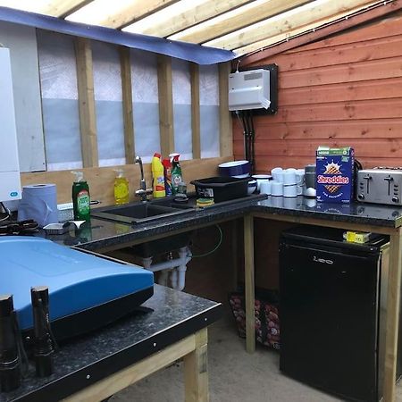 Cox Hill Glamping Badger Otel Truro Dış mekan fotoğraf